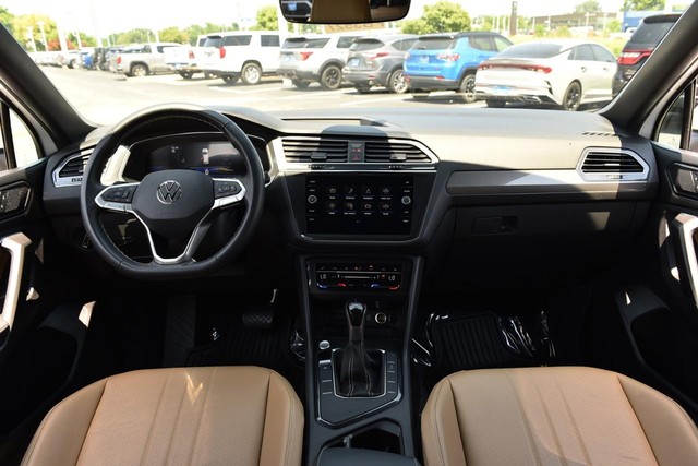 Volkswagen Tiguan Vehicle Image 07