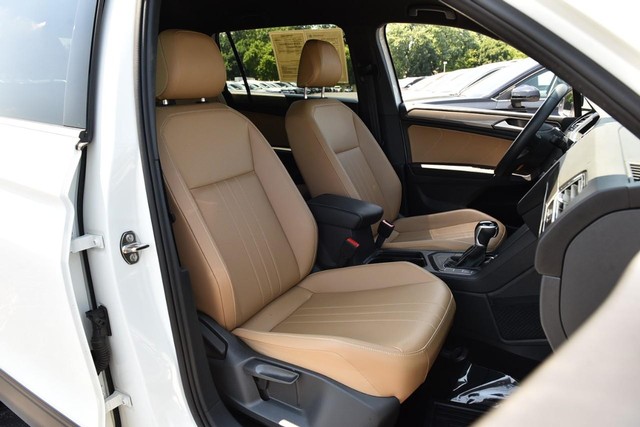 Volkswagen Tiguan Vehicle Image 19