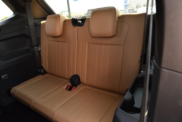 Volkswagen Tiguan Vehicle Image 23