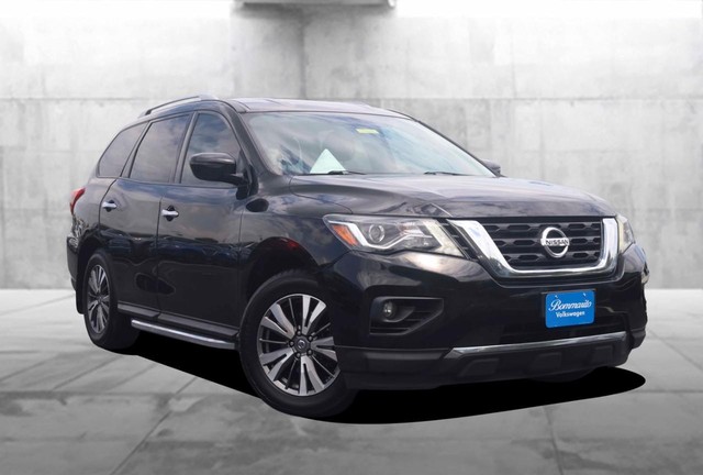 Nissan Pathfinder Vehicle Image 02