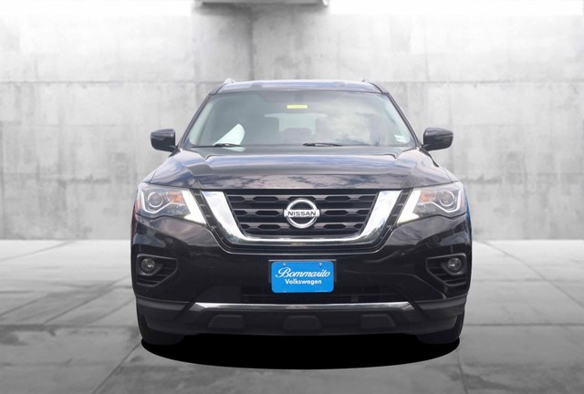 Nissan Pathfinder Vehicle Image 04