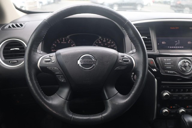Nissan Pathfinder Vehicle Image 08