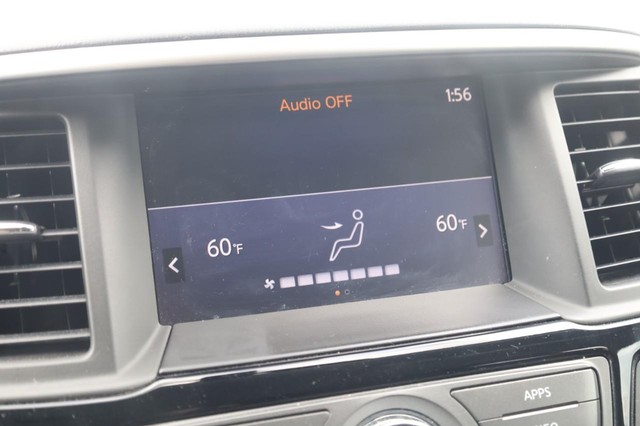 Nissan Pathfinder Vehicle Image 15