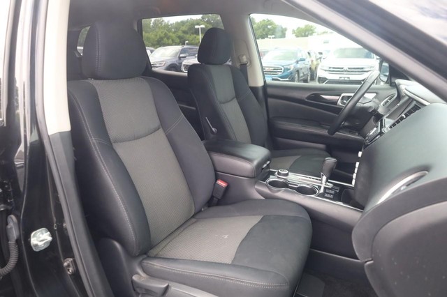 Nissan Pathfinder Vehicle Image 23