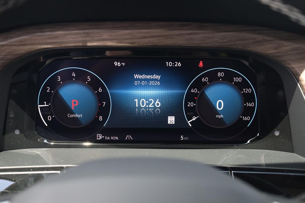 Volkswagen Atlas Vehicle Full-screen Gallery Image 12