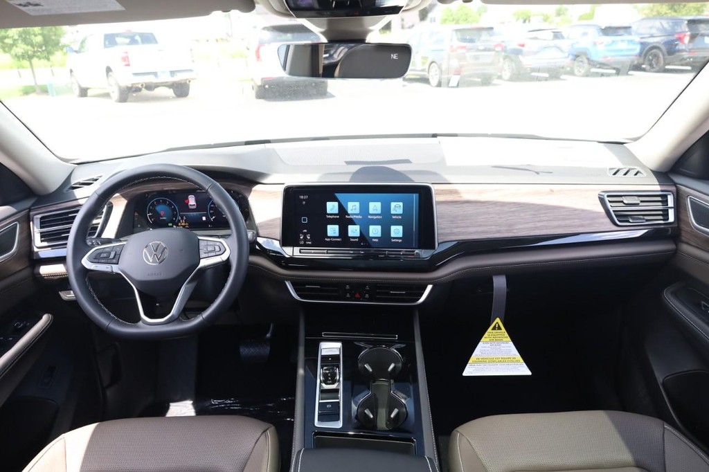 Volkswagen Atlas Vehicle Full-screen Gallery Image 26