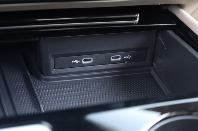 Volkswagen Atlas Vehicle Image 16