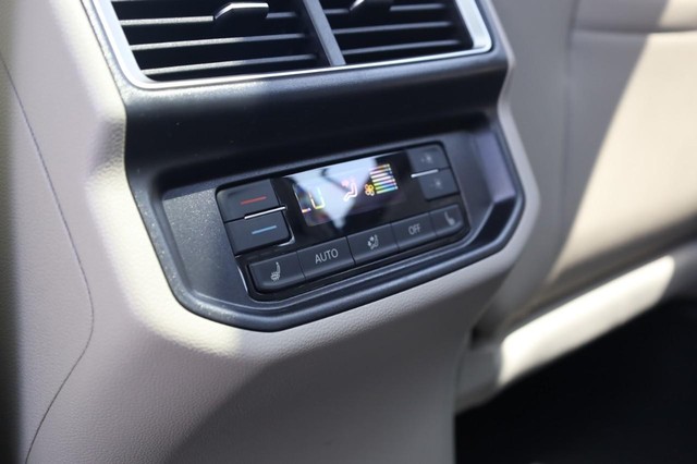 Volkswagen Atlas Vehicle Image 24