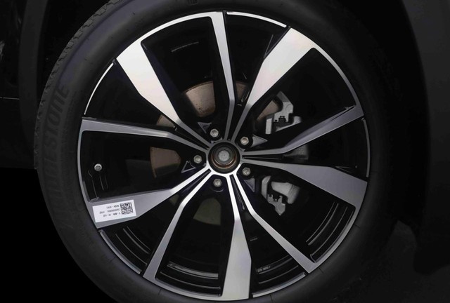 Volkswagen Atlas Vehicle Image 03