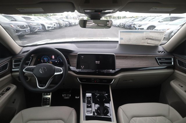 Volkswagen Atlas Vehicle Image 07