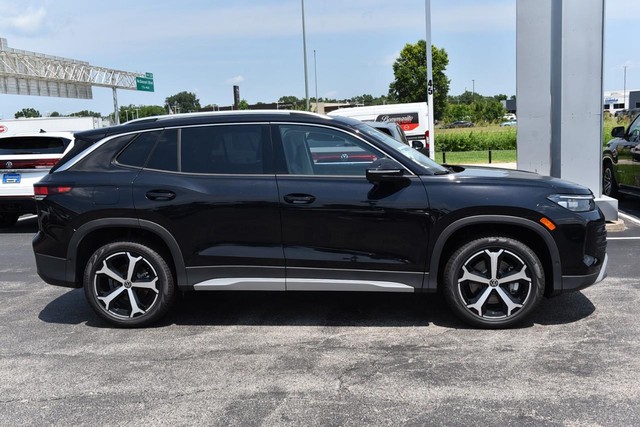 Volkswagen Tiguan Vehicle Image 05