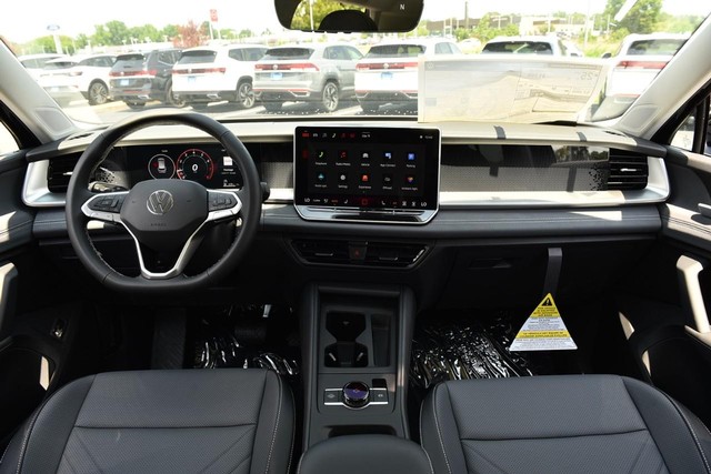 Volkswagen Tiguan Vehicle Image 07