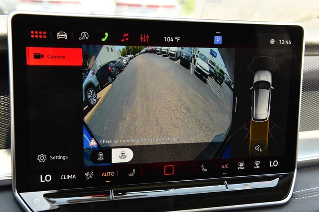 Volkswagen Tiguan Vehicle Image 14