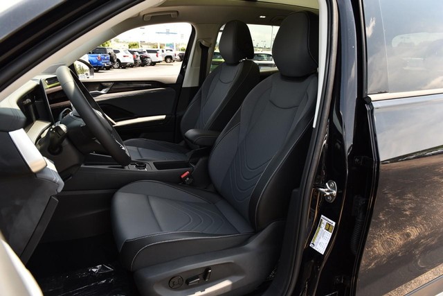 Volkswagen Tiguan Vehicle Image 19