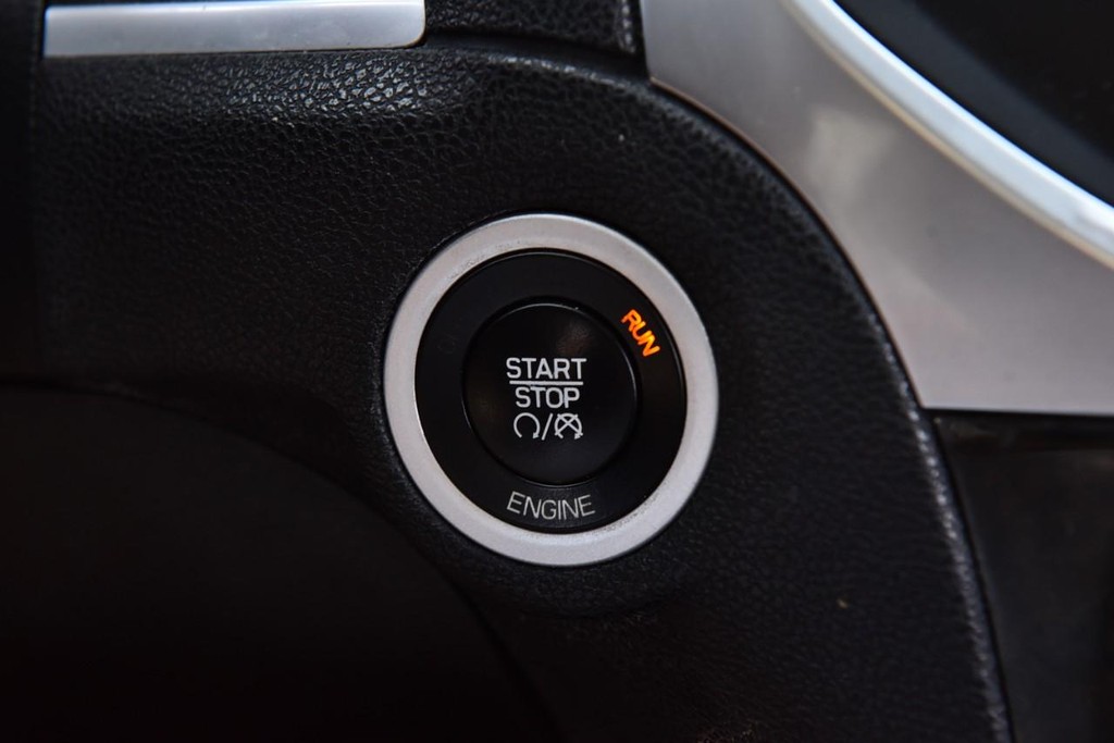 Chrysler 300 Vehicle Full-screen Gallery Image 18