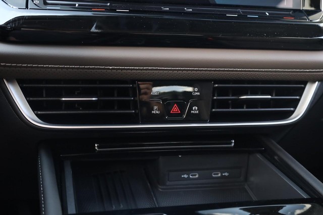 Volkswagen Atlas Vehicle Image 15
