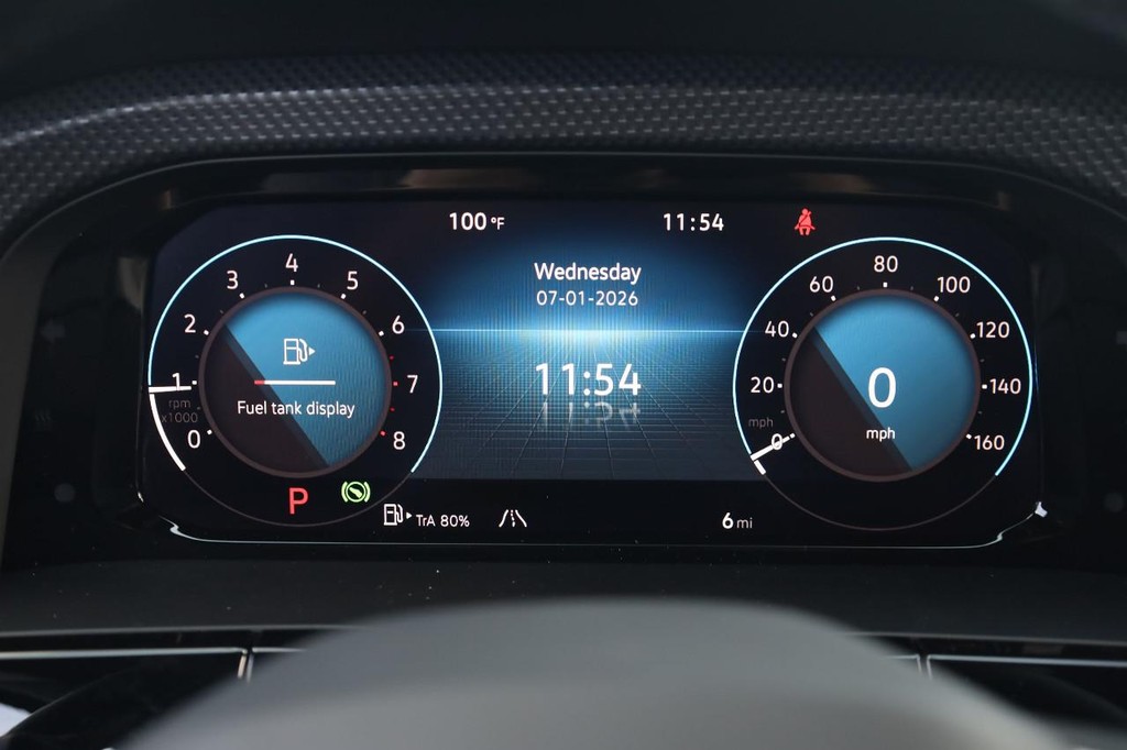Volkswagen Atlas Cross Sport Vehicle Full-screen Gallery Image 10