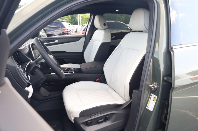 Volkswagen Atlas Cross Sport Vehicle Image 08