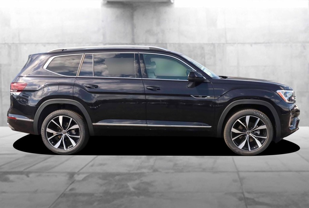 Volkswagen Atlas Vehicle Full-screen Gallery Image 5