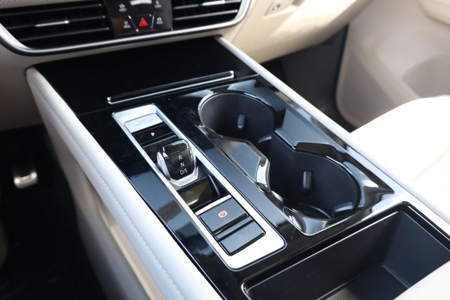 Volkswagen Atlas Vehicle Image 16