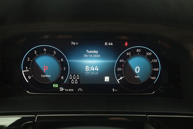 Volkswagen Atlas Vehicle Full-screen Gallery Image 30