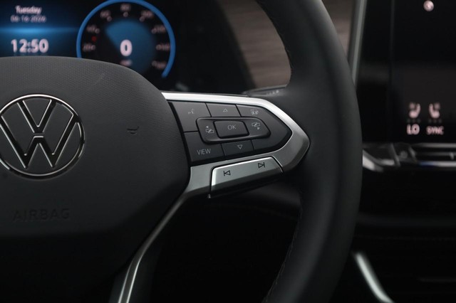 Volkswagen Atlas Vehicle Image 09