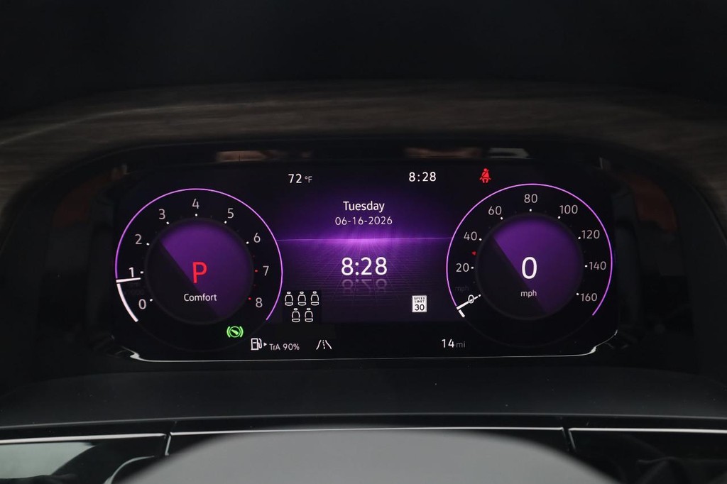 Volkswagen Atlas Vehicle Full-screen Gallery Image 14
