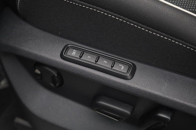 Volkswagen Atlas Vehicle Image 12