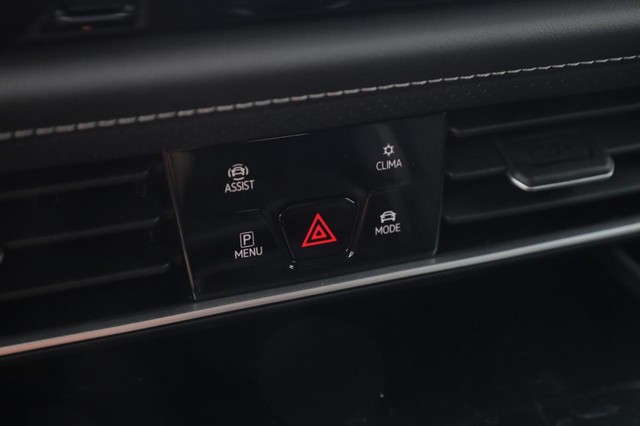 Volkswagen Atlas Vehicle Image 17