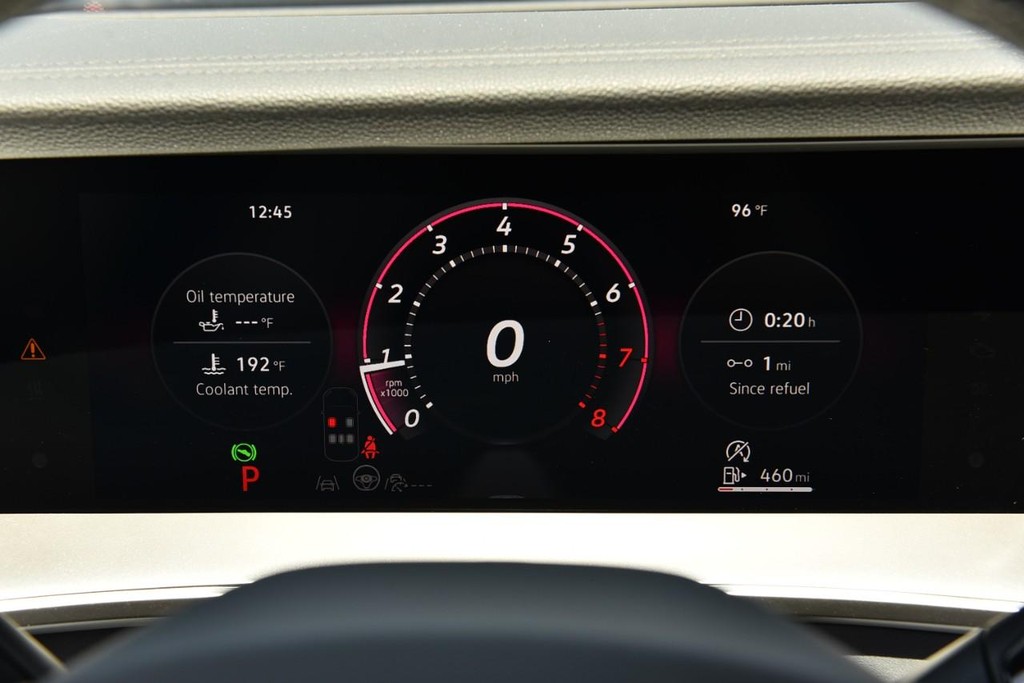 Volkswagen Tiguan Vehicle Full-screen Gallery Image 12