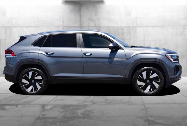 Volkswagen Atlas Cross Sport Vehicle Image 05