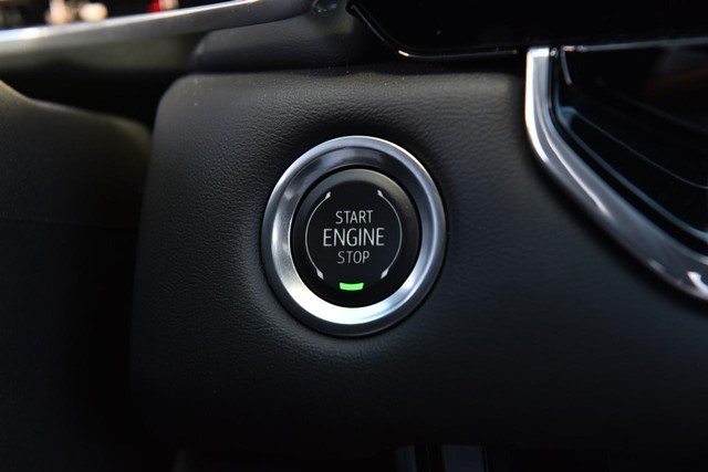 GMC Canyon Vehicle Image 14