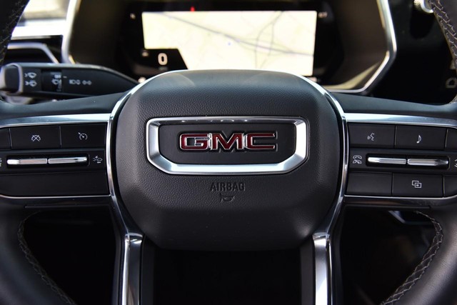 GMC Canyon Vehicle Image 17