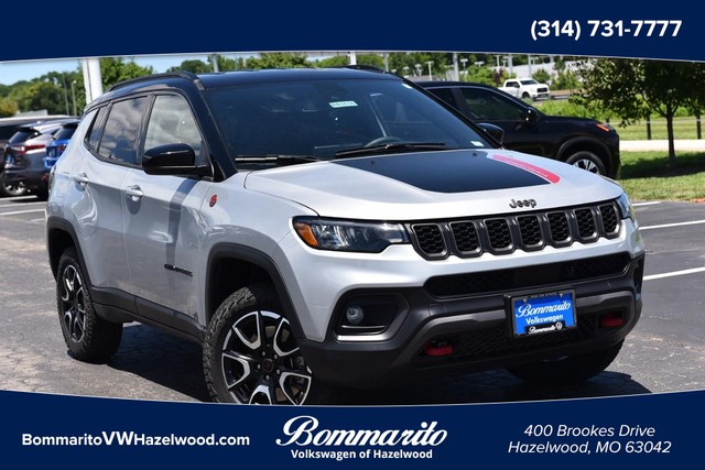 Hazelwood MO 2025 Jeep Compass more details - jeep compass