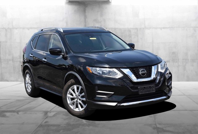 Nissan Rogue Vehicle Image 02