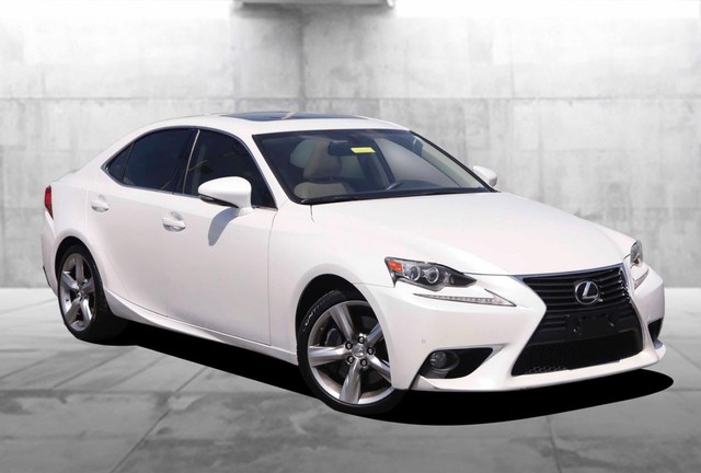 Lexus IS 350 Vehicle Image 02