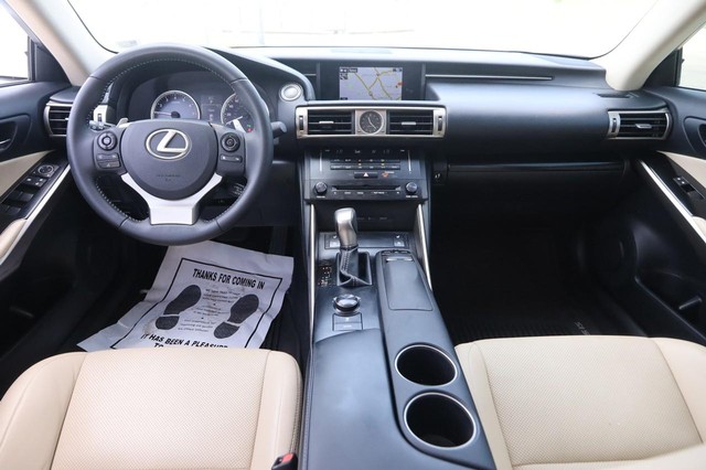 Lexus IS 350 Vehicle Image 23