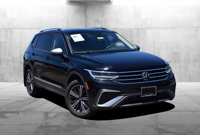 Volkswagen Tiguan Vehicle Image 02