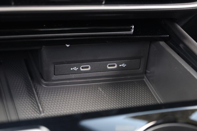 Volkswagen Atlas Vehicle Image 16