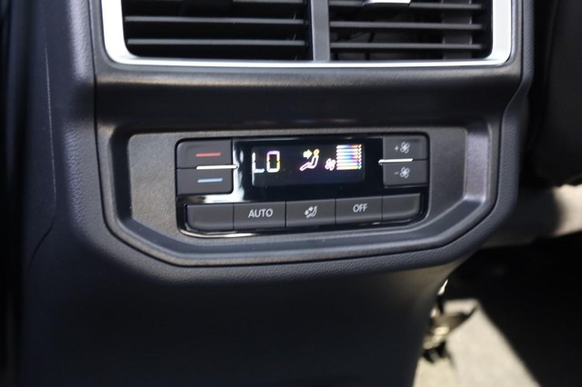 Volkswagen Atlas Vehicle Image 24