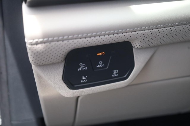 Volkswagen Atlas Vehicle Image 12