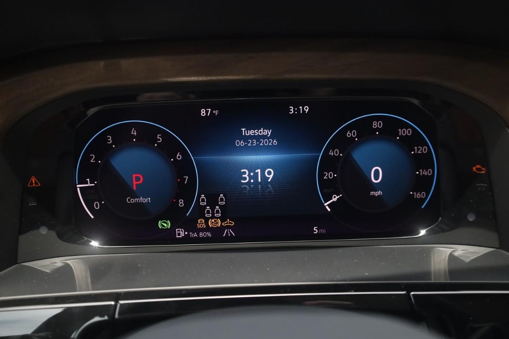 Volkswagen Atlas Vehicle Full-screen Gallery Image 13