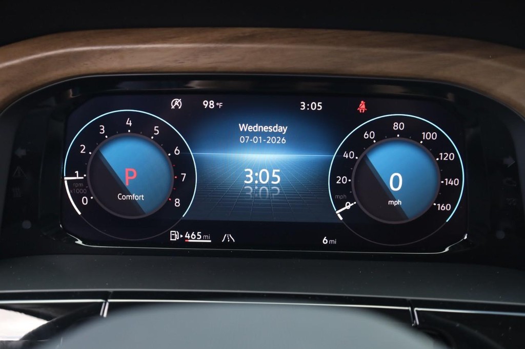Volkswagen Atlas Vehicle Full-screen Gallery Image 12