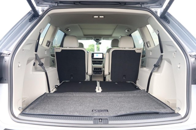 Volkswagen Atlas Vehicle Image 09