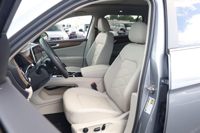 Volkswagen Atlas Vehicle Image 10