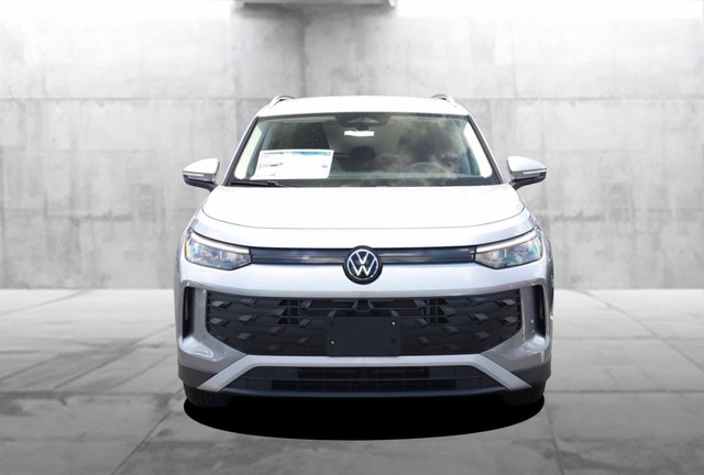 Volkswagen Tiguan Vehicle Image 04
