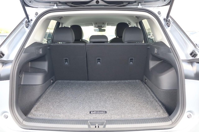 Volkswagen Tiguan Vehicle Image 07