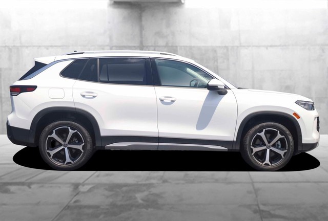Volkswagen Tiguan Vehicle Image 05