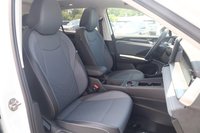 Volkswagen Tiguan Vehicle Image 19