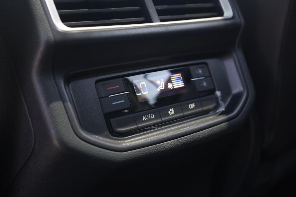 Volkswagen Atlas Vehicle Full-screen Gallery Image 20